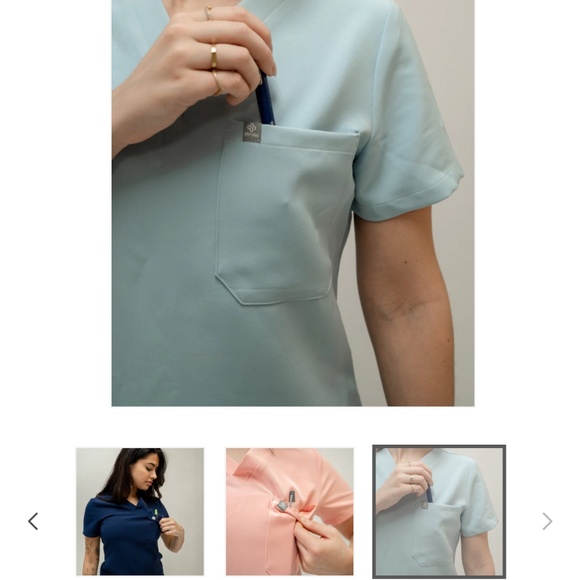 SKRUBS Top - Picture 2 of 2